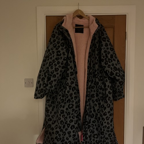 Grey leopard dry robe long - dry,