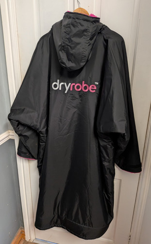 Dryrobe model black pink - model, black/pink