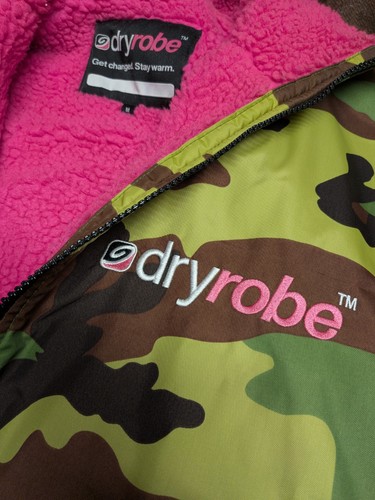 Dryrobe camo pink - &,