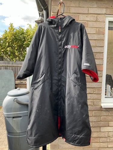 Dryrobe advance size - dryrobe,