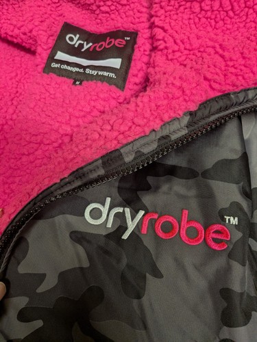 Dryrobe model advance grey - v3,